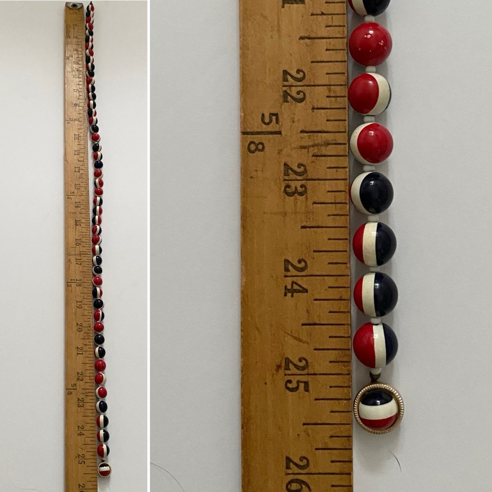 Vintage 1960s Red White & Blue Bead Necklace - Picture 7 of 12